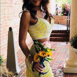 Beautiful Two piece sequence Sherri Hill Dress